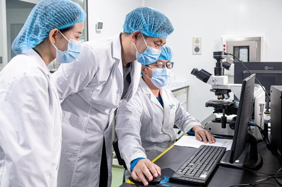 我国制造业企业总量突破600万家 激光行业需求将持续增长(图1) 我国制造业企业总量突破600万家 激光行业需求将持续增长(图1)